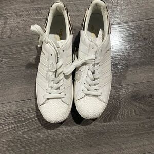 Adidas Women's White and Gold Sneakers